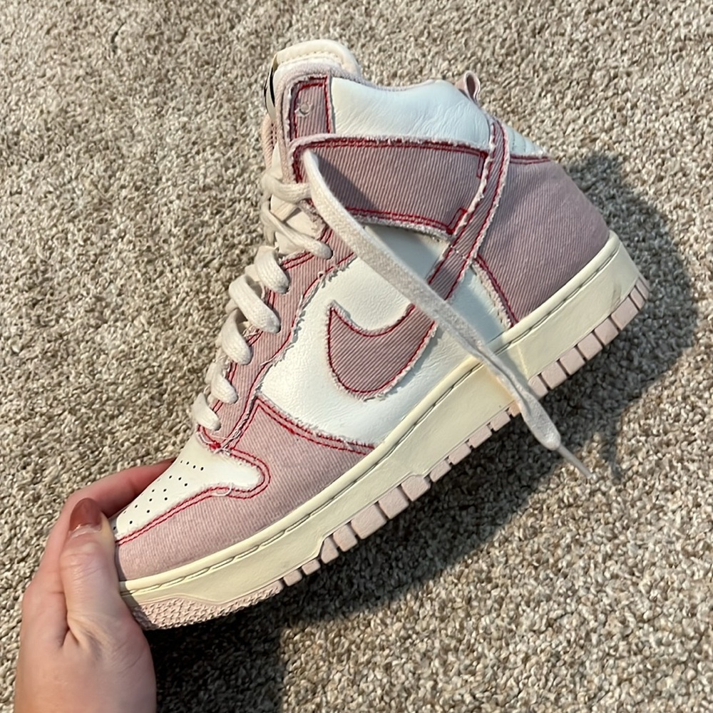 Nike Dunk High 1985 (Summit White/Barely Rose)